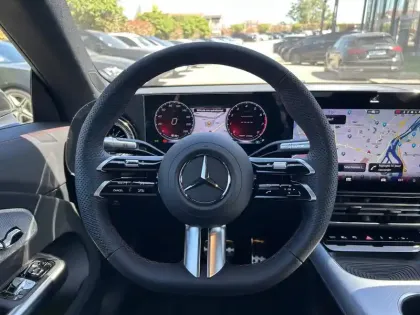 Photo 6 Mercedes CLA  200 8F-eDCT