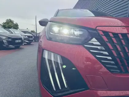 Photo 15 Peugeot 2008  PureTech 130 S&S EAT8