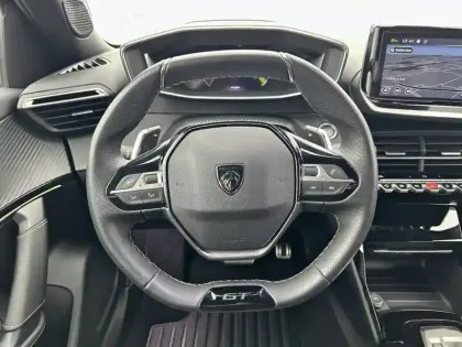 Photo 36 Peugeot 2008  PureTech 130 S&S EAT8