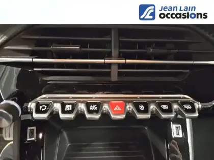 Photo 19 Peugeot 2008  PureTech 130 S&S EAT8