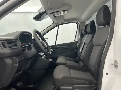 Photo 17 Renault Trafic  FGN L2H1 3000 KG BLUE DCI 130