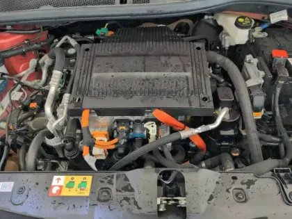 Photo 14 Peugeot 2008  Electrique 136 ch