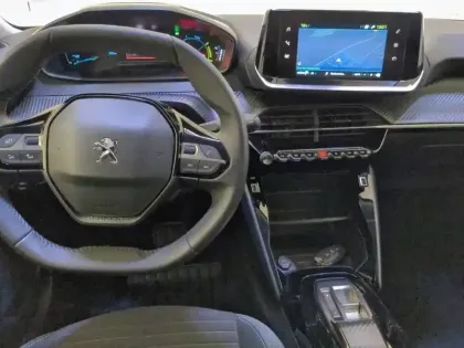 Photo 16 Peugeot 2008  Electrique 136 ch