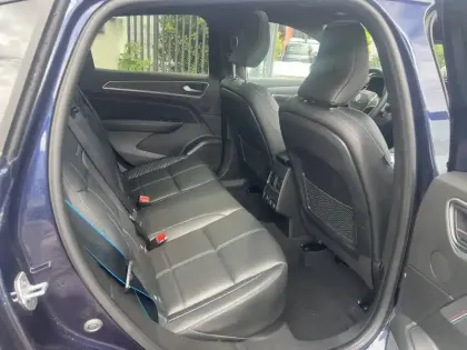 Photo 16 Renault Arkana  E-Tech full hybrid 145 GSR2