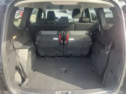 Photo 17 Dacia Jogger  Hybrid 140 7 places GSR2