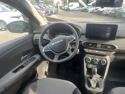 Photo 24 Dacia Jogger  Hybrid 140 7 places GSR2