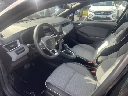 Photo 34 Renault Clio  E-Tech full hybrid 145 ch GSR2