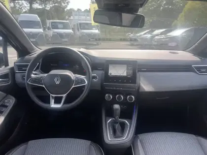 Photo 23 Renault Clio  E-Tech full hybrid 145 ch GSR2