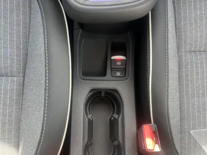 Photo 28 Renault Clio  E-Tech full hybrid 145 ch GSR2
