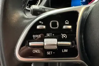 Photo 14 Mercedes Classe B  180 d 8G-DCT