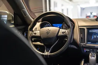 Photo 15 Maserati Levante  3.0 V6 Bi-Turbo 350 Q4