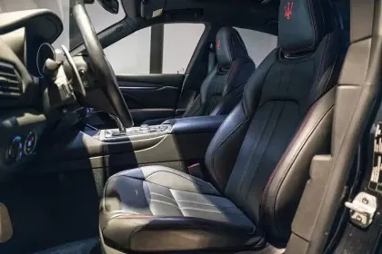 Photo 11 Maserati Levante  3.0 V6 Bi-Turbo 350 Q4
