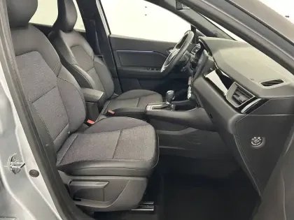 Photo 22 Renault Captur  E-Tech 145