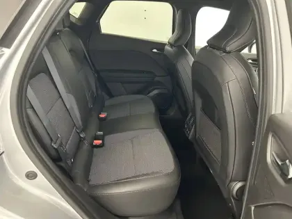 Photo 24 Renault Captur  E-Tech 145
