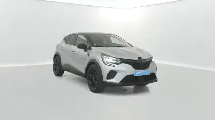 Photo 16 Renault Captur  E-Tech 145