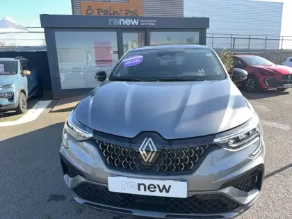Photo 12 Renault Arkana  E-Tech full hybrid 145 GSR2