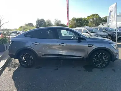 Photo 14 Renault Arkana  E-Tech full hybrid 145 GSR2