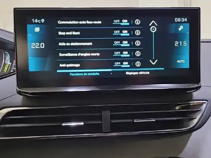 Photo 20 Peugeot 5008  Hybrid 136 e-DCS6