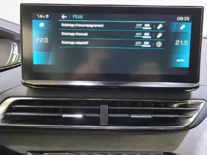 Photo 22 Peugeot 5008  Hybrid 136 e-DCS6