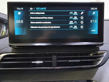 Photo 21 Peugeot 5008  Hybrid 136 e-DCS6