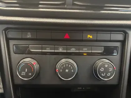 Photo 29 Volkswagen T-roc  2.0 TDI 116 Start/Stop BVM6