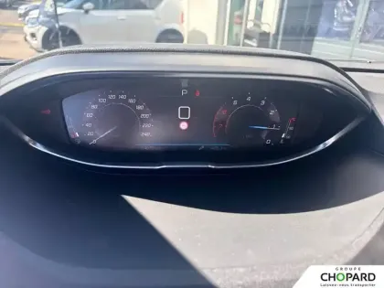 Photo 18 Peugeot 3008  PureTech 130ch S&S EAT8