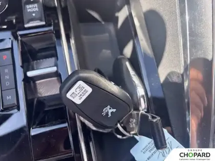 Photo 13 Peugeot 3008  PureTech 130ch S&S EAT8