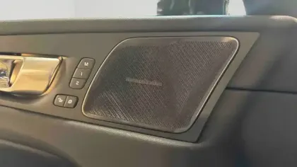 Photo 17 Volvo Xc60  T6 Recharge AWD 253 ch + 145 ch Geartronic 8