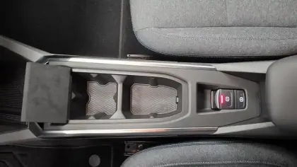 Photo 43 Renault Clio  E-Tech full hybrid 160 ch