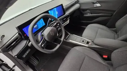 Photo 40 Renault Clio  E-Tech full hybrid 160 ch
