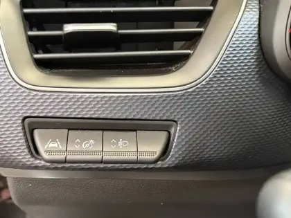 Photo 37 Renault Arkana  mild hybrid 140 EDC FAP - 22