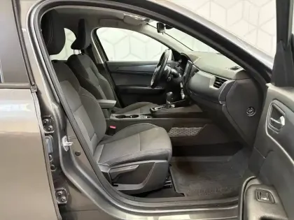 Photo 8 Renault Arkana  mild hybrid 140 EDC FAP - 22
