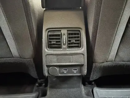 Photo 18 Renault Arkana  mild hybrid 140 EDC FAP - 22