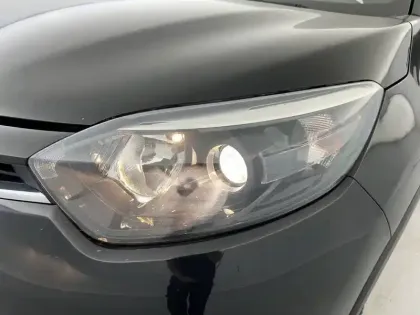 Photo 32 Renault Captur  TCe 90 Energy