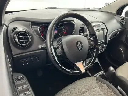 Photo 18 Renault Captur  TCe 90 Energy