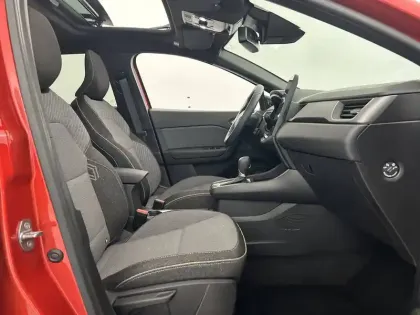 Photo 22 Renault Captur  E-Tech full hybrid 145 ch