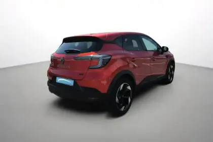 Photo 5 Renault Captur  E-Tech full hybrid 145 ch