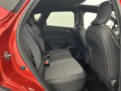 Photo 24 Renault Captur  E-Tech full hybrid 145 ch