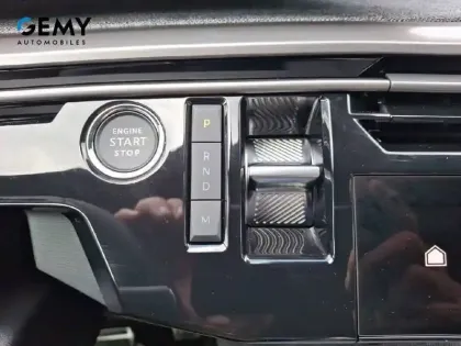 Photo 59 Peugeot 3008  Hybrid 145 e-DCS6