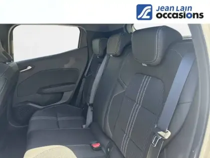 Photo 16 Renault Clio  E-Tech full hybrid 145