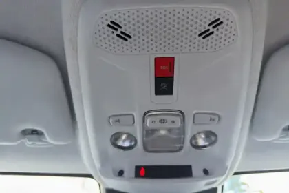 Photo 30 Peugeot 208  Electrique 50 kWh 136ch