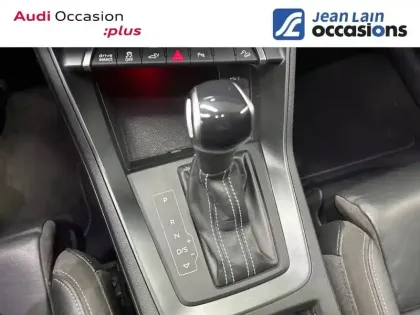 Photo 12 Audi Q3  45 TFSIe 245 ch S tronic 6