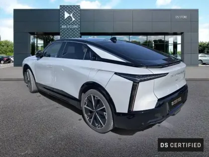 Photo 6 DS DS 8 N°8 245 ch FWD Long Range