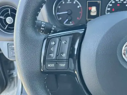 Photo 24 Toyota Yaris  70 VVT-i