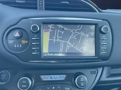 Photo 22 Toyota Yaris  70 VVT-i