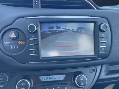 Photo 23 Toyota Yaris  70 VVT-i