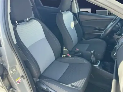 Photo 18 Toyota Yaris  70 VVT-i