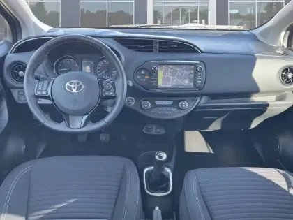 Photo 12 Toyota Yaris  70 VVT-i