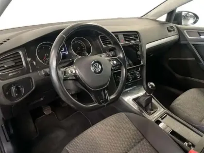 Photo 8 Volkswagen Golf BUSINESS 1.6 TDI 115 FAP BVM5 Confortline