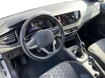 Photo 8 Volkswagen Polo 1.0 TSI 95 S&S BVM5 R-Line